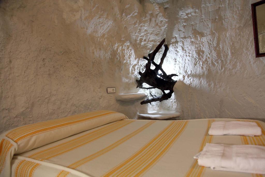 Apartmán Cuevas La Atalaya Huéscar Pokoj fotografie